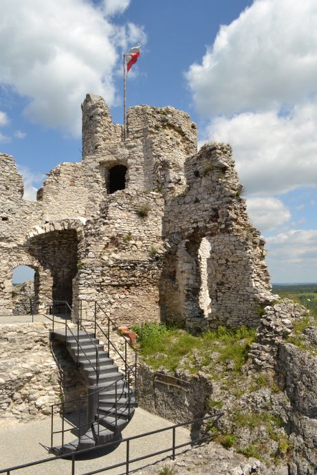 Zamek Ogrodzieniec w Podzamczu