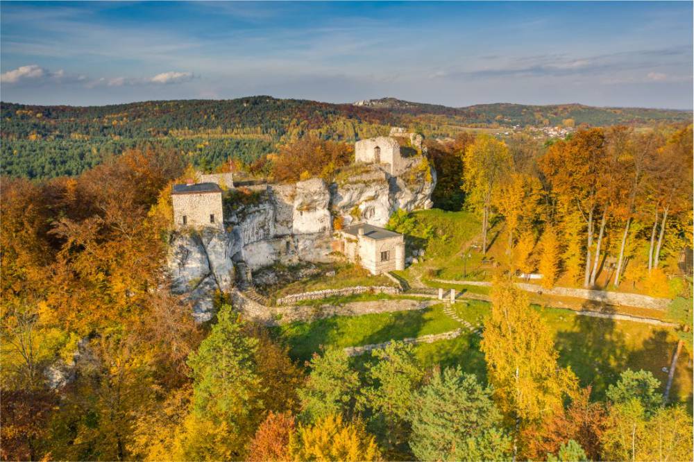 Zamek Bąkowice fot. Lighthouse Media