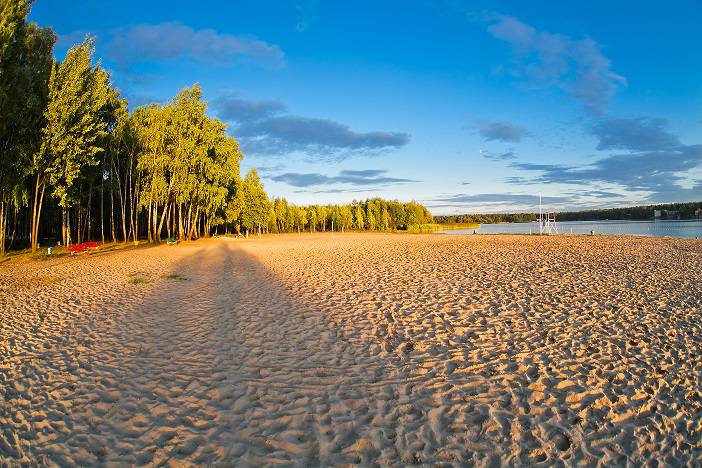 Nad jezioro z dzieckiem